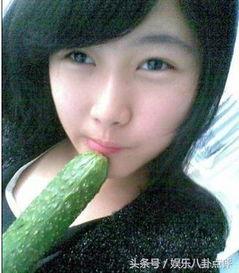 美女吃瓜孑,揭秘娱乐圈幕后故事